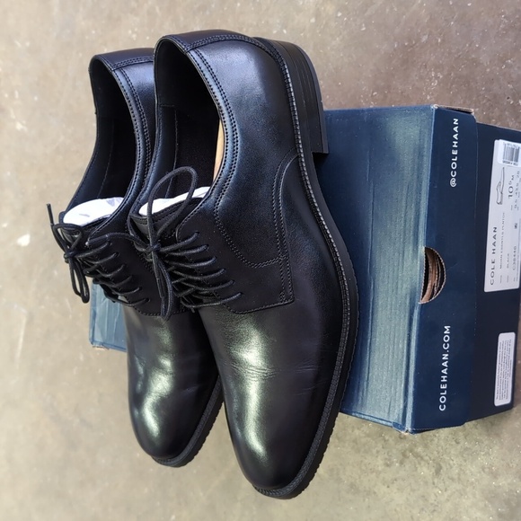 Cole Haan Men's Modern Essentials Leather Plain Toe Oxfords - Picture 3 of 12